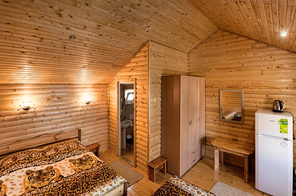 Квартира Квартира Номер "Улучшенный" с двуспальной и двумя односпальнымии кроватями — Судак