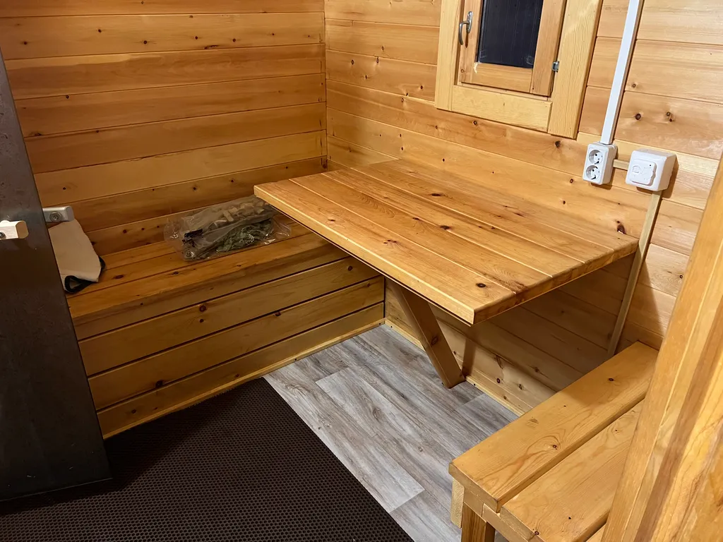 Дом с баней возле источников