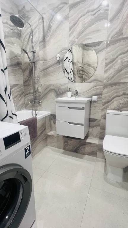 Квартира Стильная студия на высоком этаже ЖК Преображенский — Тюмень