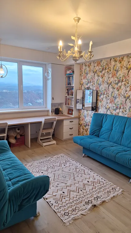 Квартира с видом на горы Демерджи и Чатыр-даг