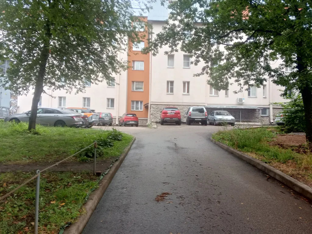 Студия напротив часовой башни