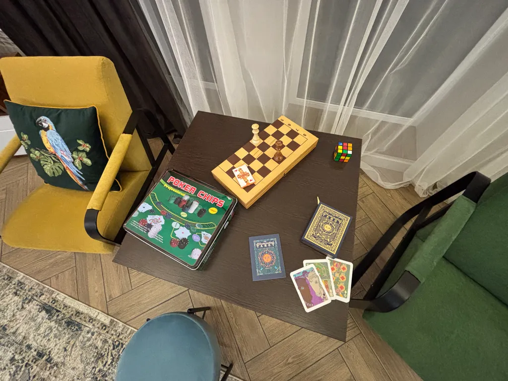 Живая ёлка! Новый дом с 4 спальнями, гостиная 80м