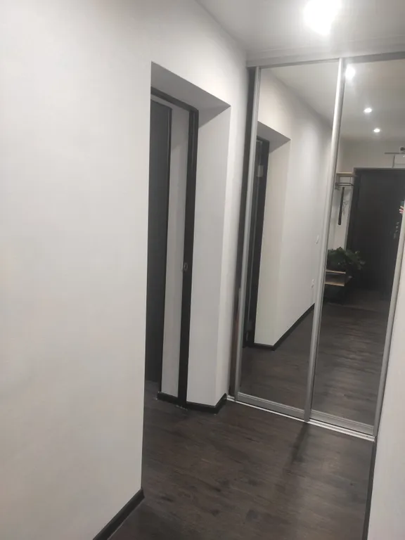 Уютный семейный апартамент в центре, штаб округа набережная, 5 гостей