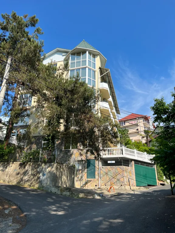 Квартира Комната с панорамным остеклением и видом на море — Лазаревское