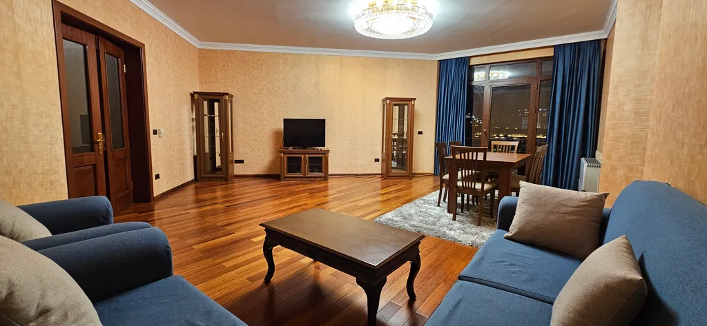 Квартира с видом на Пламенные Башни