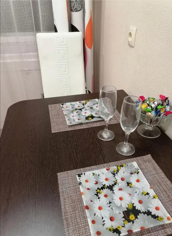 Уютная квартира с детской площадкой во дворе