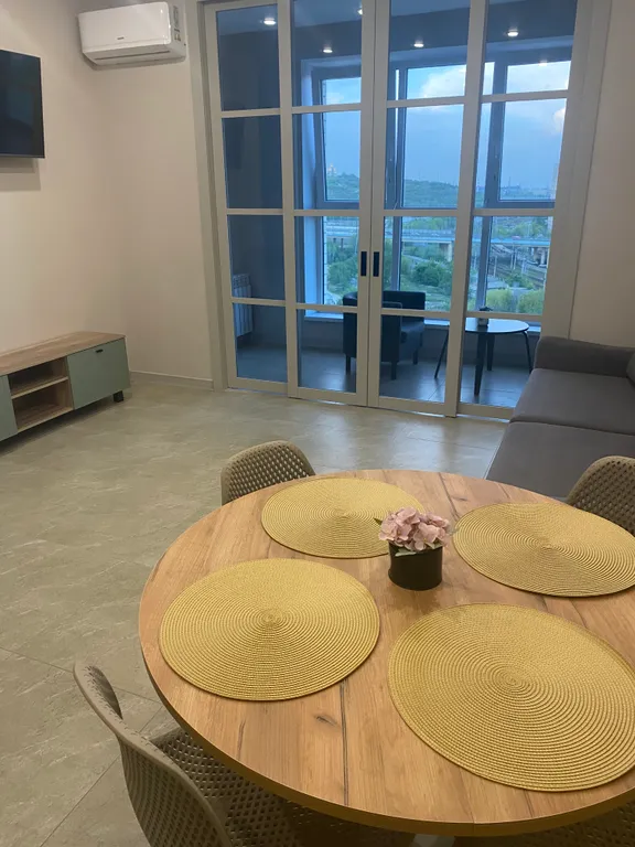 Уютная видовая квартира в центре города