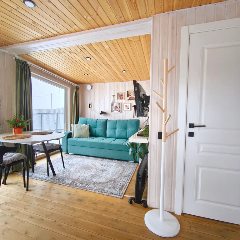 Уютный Сканди домик с видом на холмы, Баня с чаном