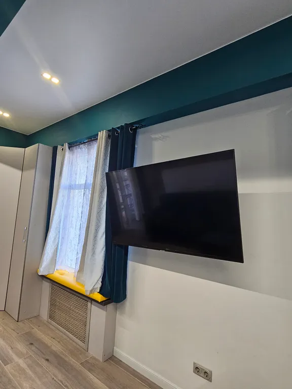 Яркая студия в центре города