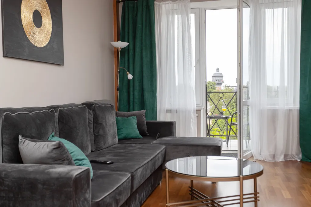 Квартира 3-комнатные апартаменты в центре — Зеленоградск