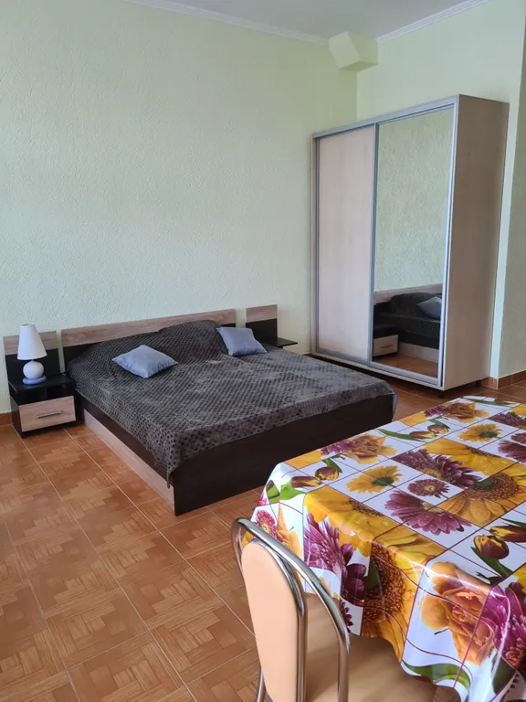 Двухкомнатные апартаменты на берегу моря