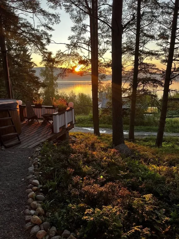 Гостевой дом с сауной и купелью на берегу Ладожского озера