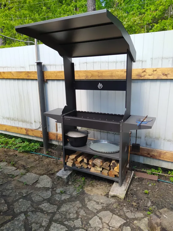 Дом на берегу озера