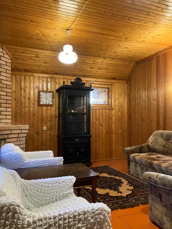 Трёхэтажный коттедж с сауной и бассейном в тихом заливе волги