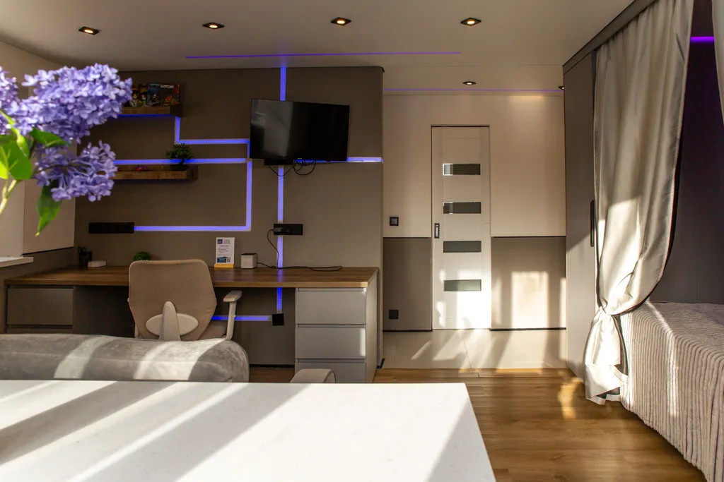 Стильная современная квартира с умной Алисой