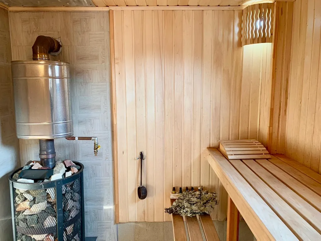 Дом с шикарным видом на горы, с теплым бассейном и баней на дровах