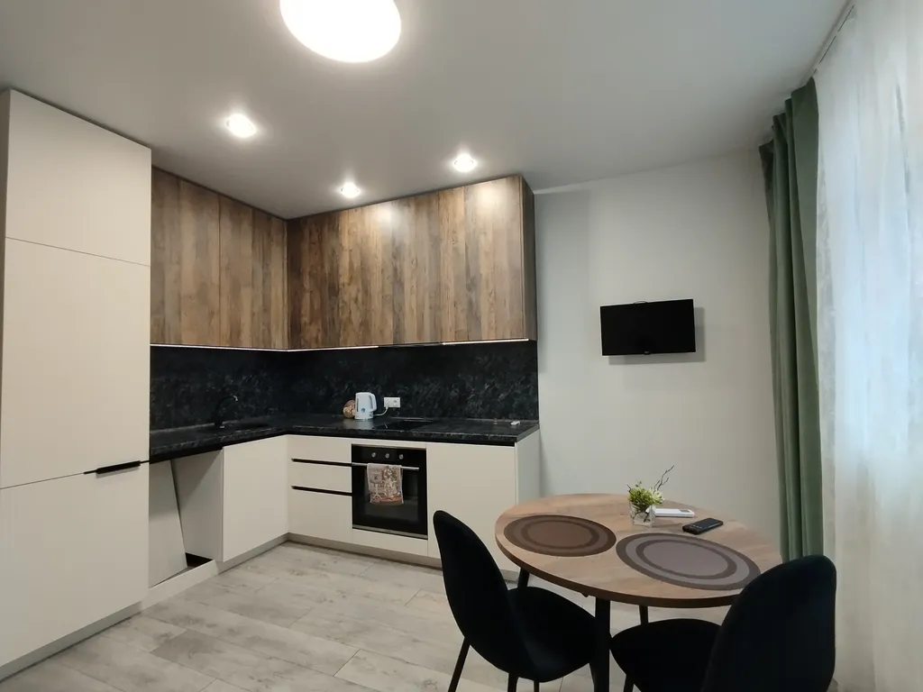 1 кмнатная квартира возле ТЦ Сити Молл