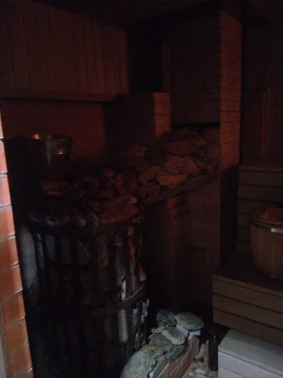 Домик с видом на лес