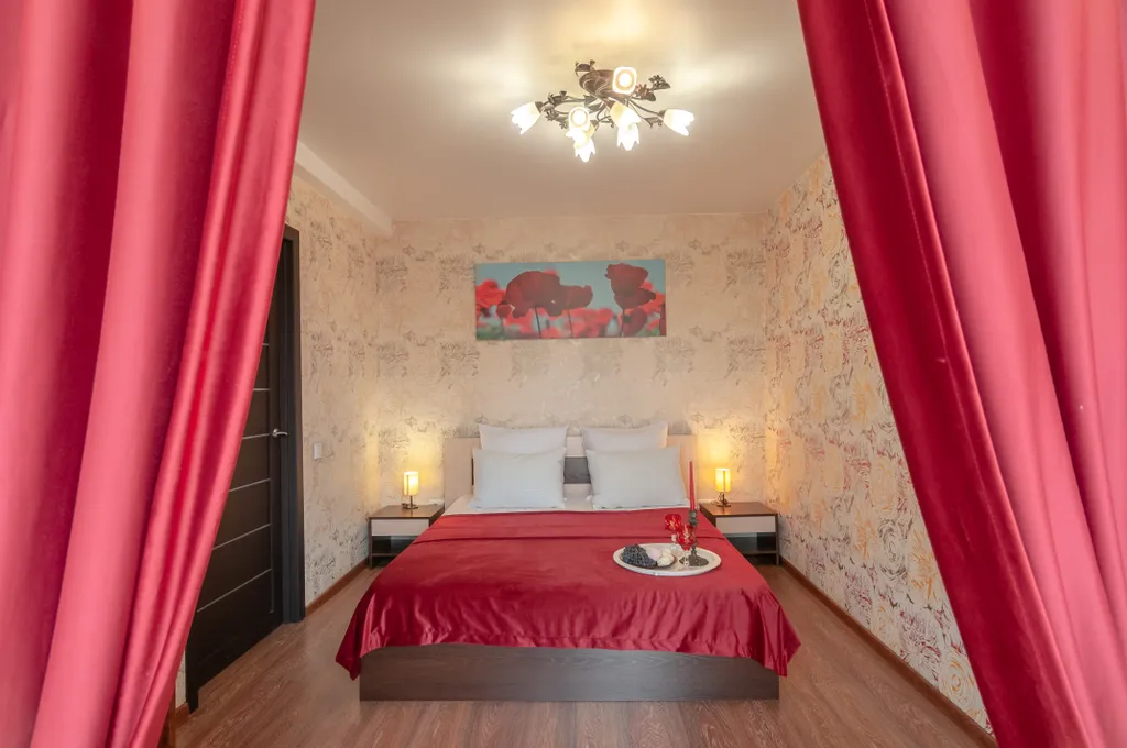 2-х комнатная квартира в центре с евроремонтом — аренда посуточно в Красноярск