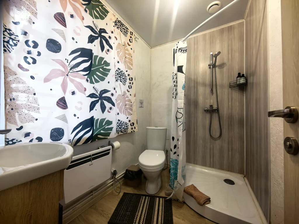 Гостевой дом на 6 номеров на компанию до 12 взрослых и 2 детей