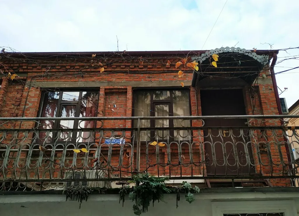 Квартира Квартира Лофт у  пляжа,вода всегда. Плита газ/электро — Сухум