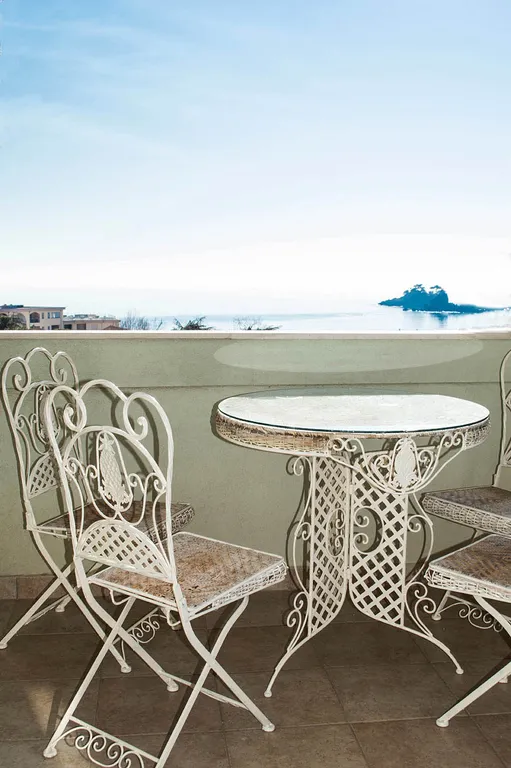 Шикарная квартира с видом на море