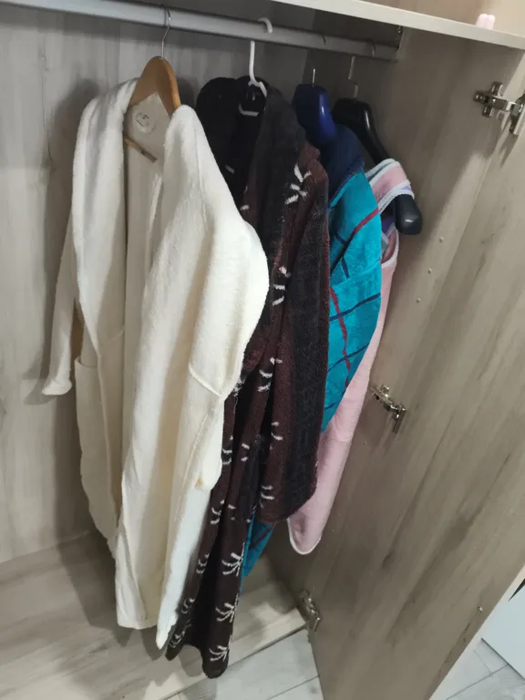 Квартира после ремонта, мебель и техника вся новая