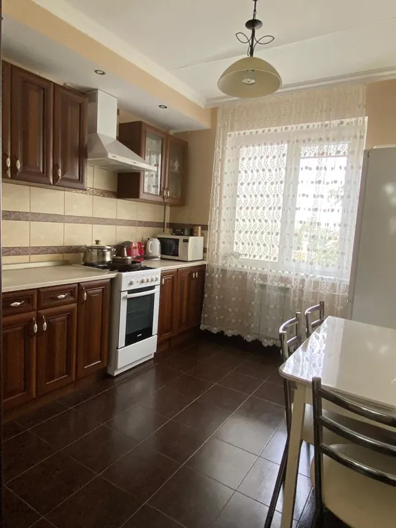 2 комнатная квартира в золотом квадрате