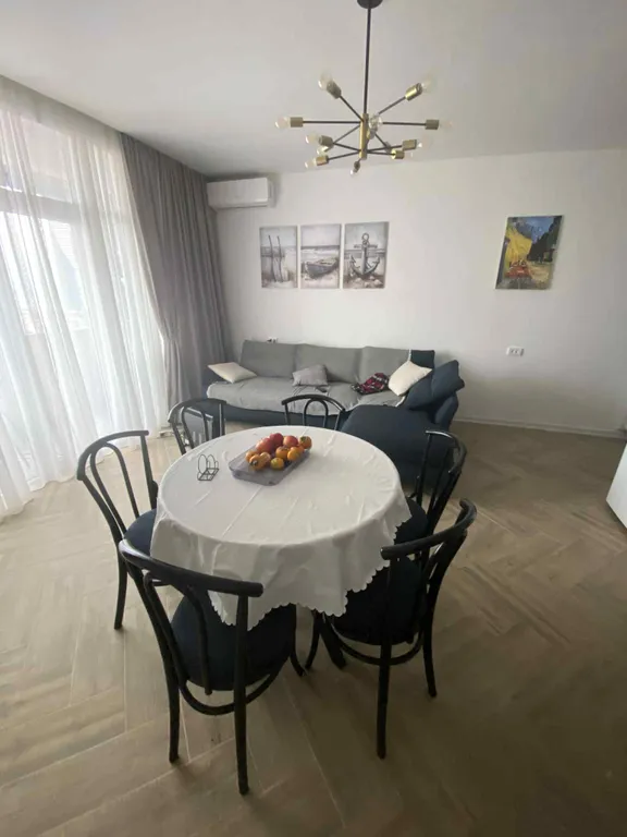 Современная 3-комнатная квартира с видом на море, новый дом