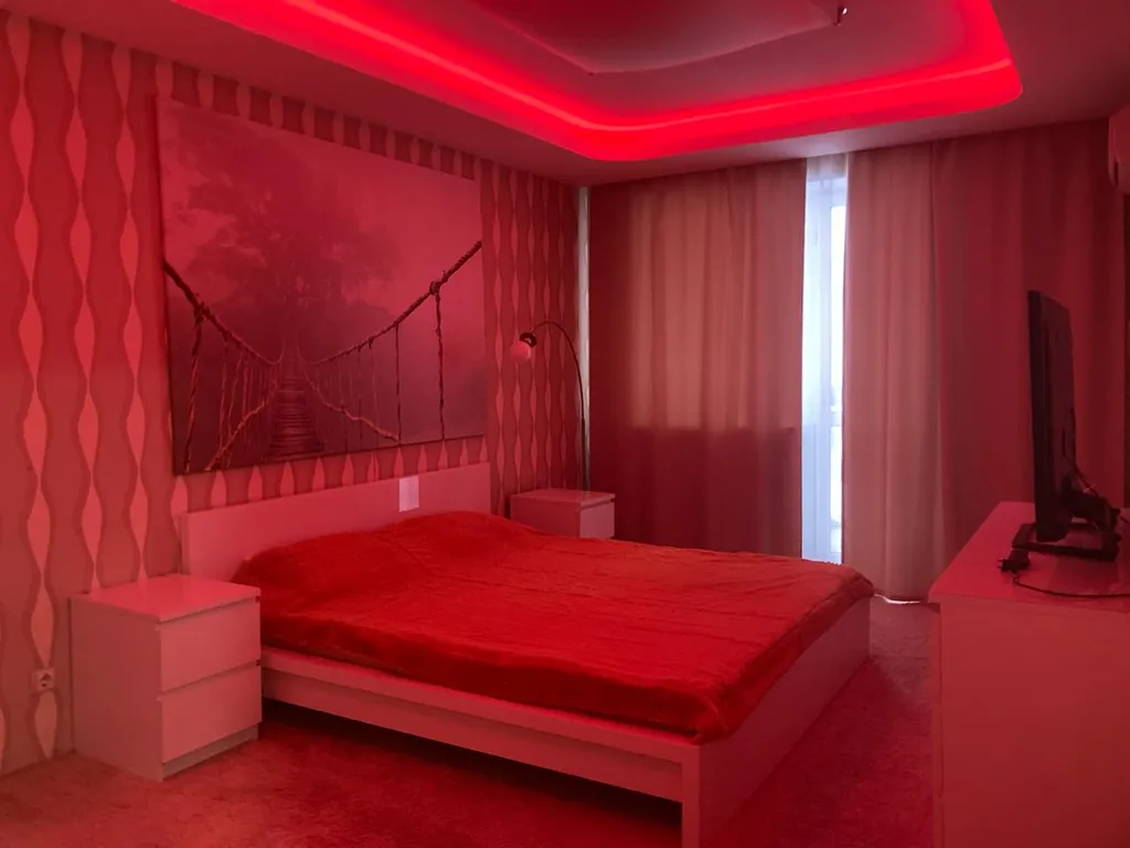 Стильная 3-комнатная квартира на берегу реки Исети