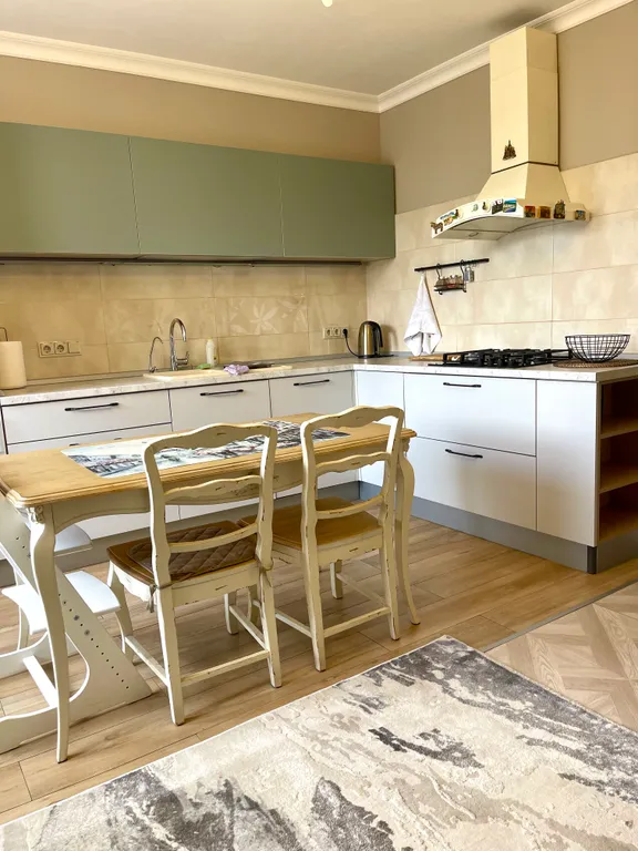 Просторная 3-к квартира в центре Калининграде