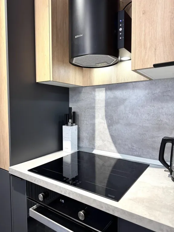 Дом с бассейном в Винной деревне Тамань