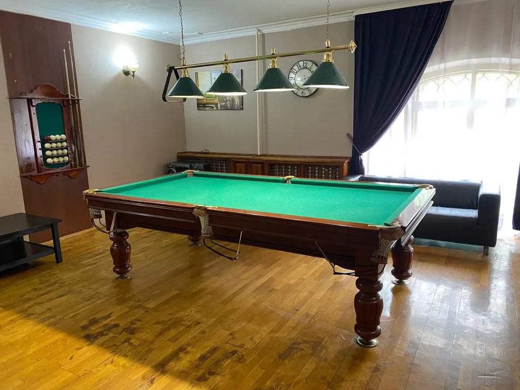 Коттедж с сауной и бассейном