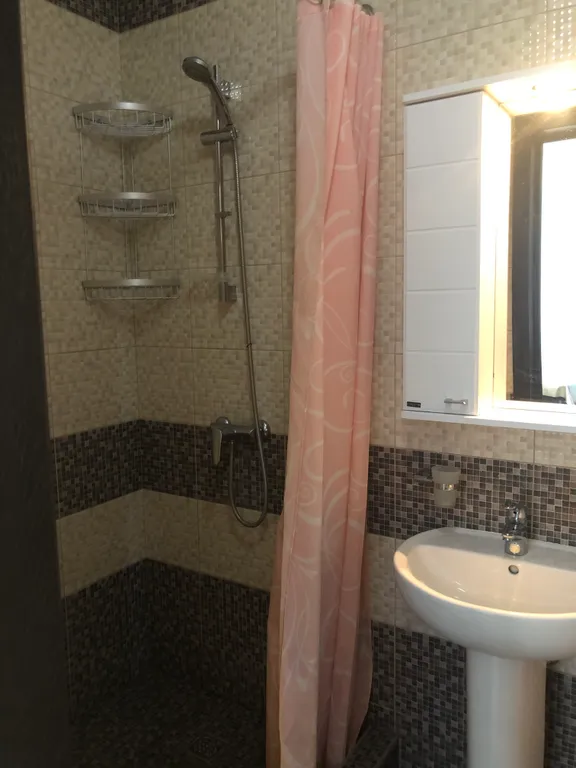 Квартира Уютная квартира в частном домовладении с двором и зоной барбекю — Геленджик