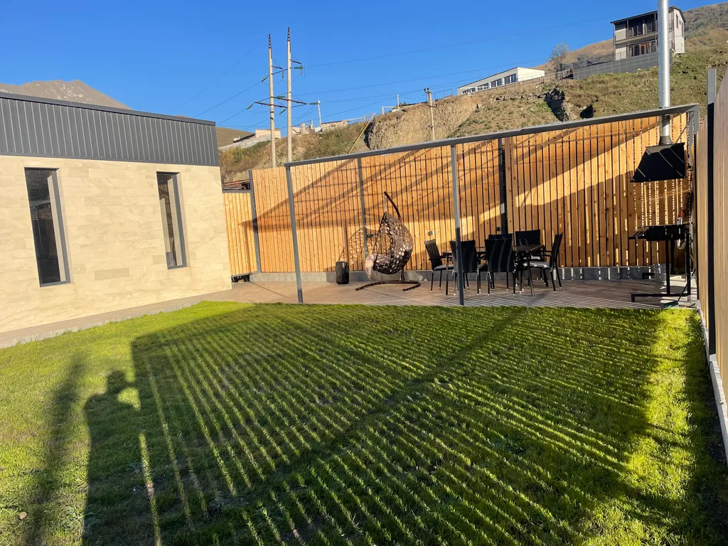 Уютный дом с видом на горы в Верхнем Фиагдоне