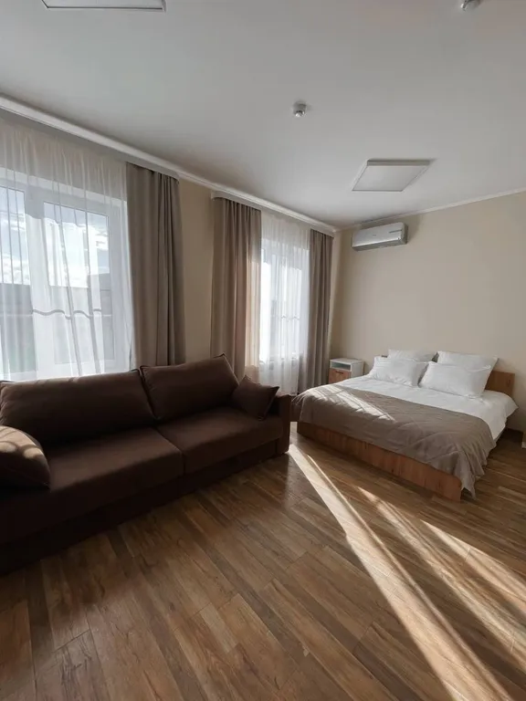 Квартира Просторный уютный номер Семейный — аренда посуточно в Мостовской