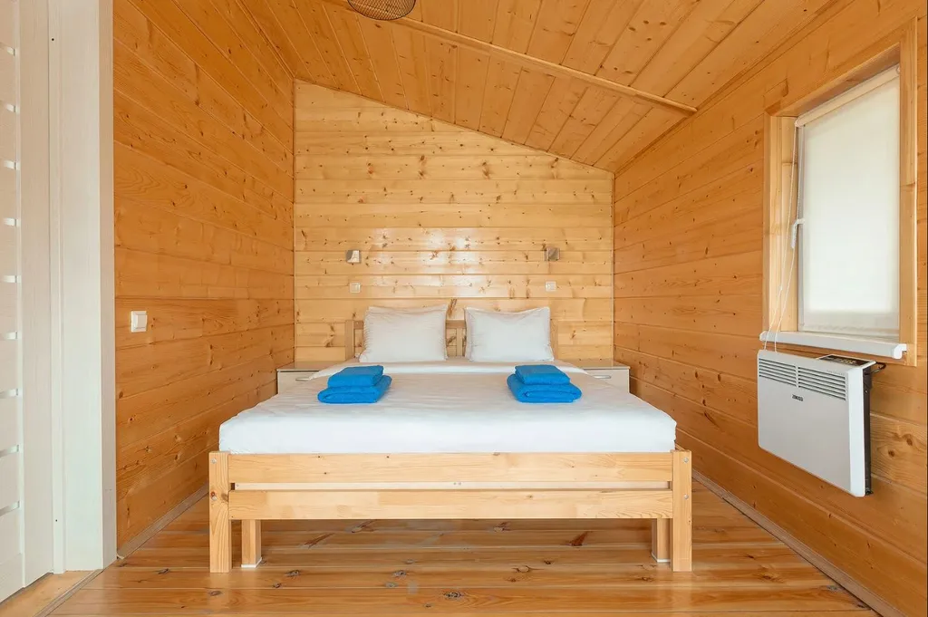 Коттедж Двухкомнатный коттедж с террасой — Геленджик