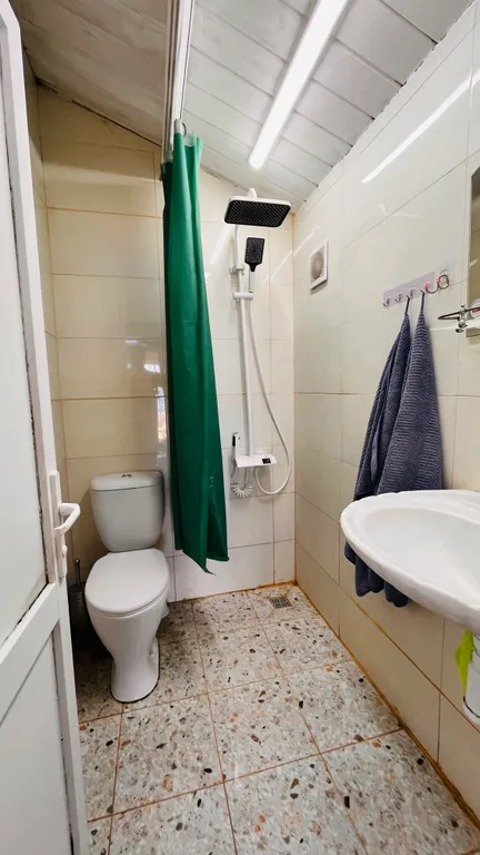 Коттедж Коттедж Бунгало на первой линии моря — Сухум