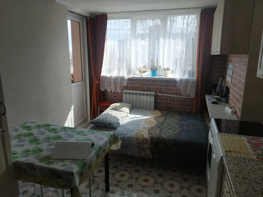 Охраняемый тихий дом в оживлённом мегаполисе