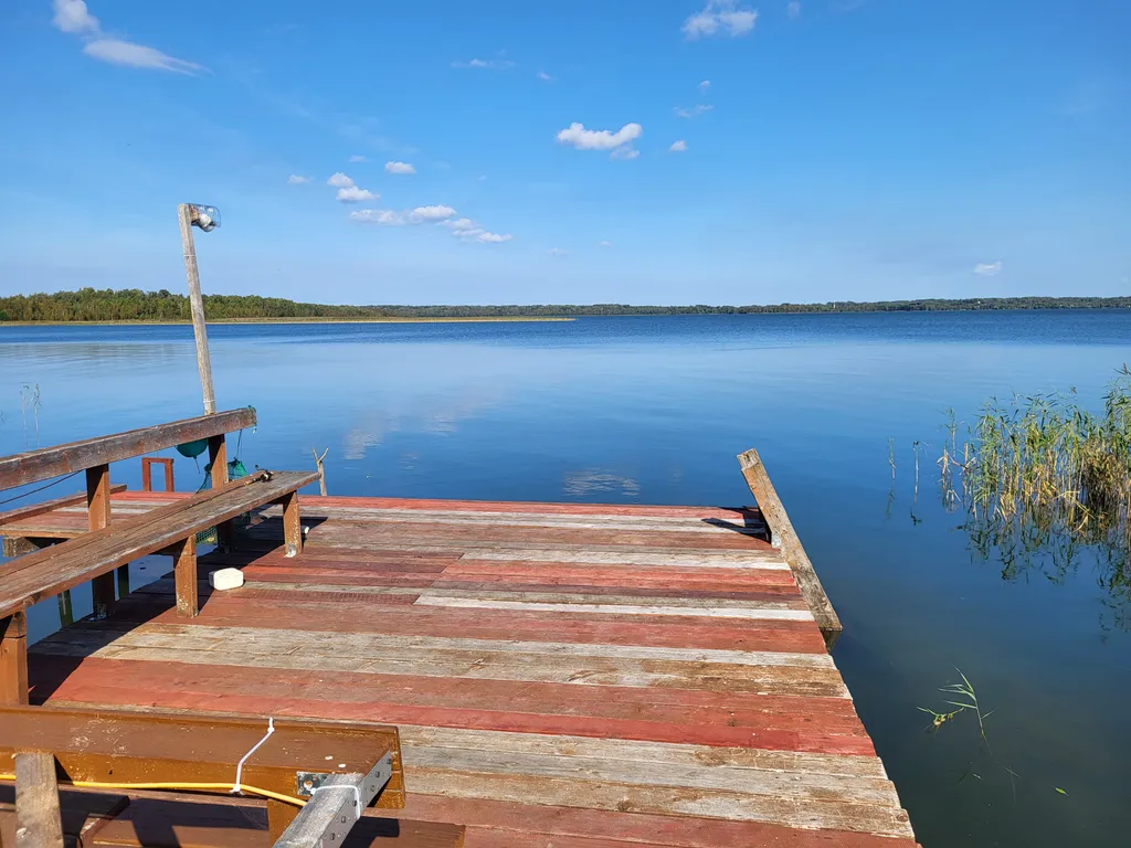 Дом на озере