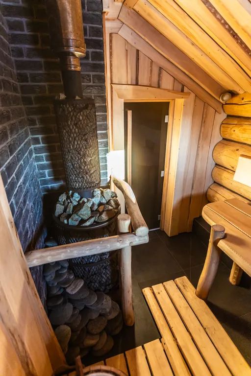 Просторный светлый дом с баней и фурако