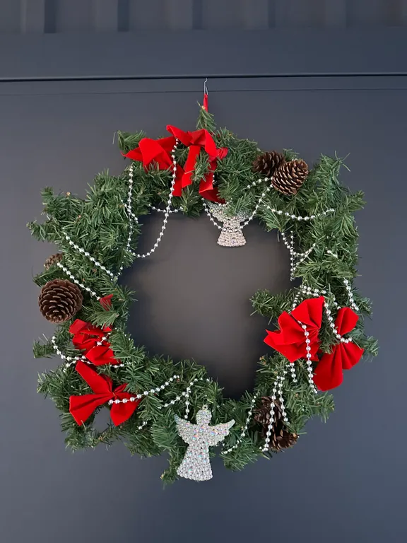 Уютный современный дом рядом с озером