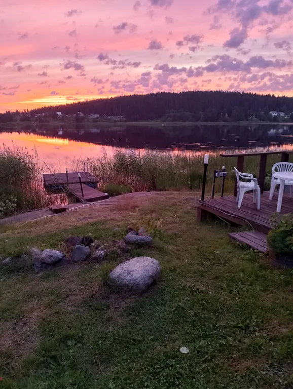 Домик с отдельным входом и красивым видом из окна со всеми удобствами