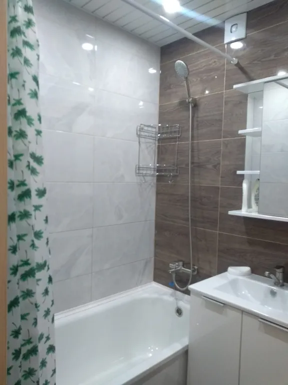 Уютная квартира в центре города с кондиционером и видом на памятник Победы