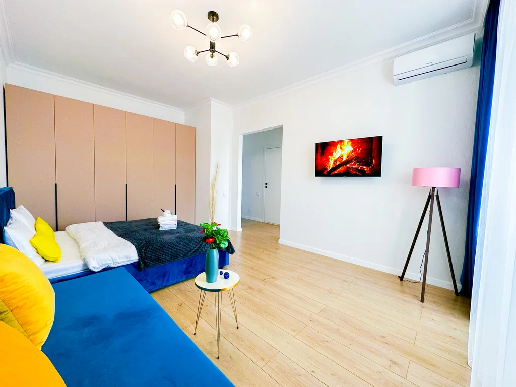 Рядом с Хан Шатыр, центр города Астана grand turan business