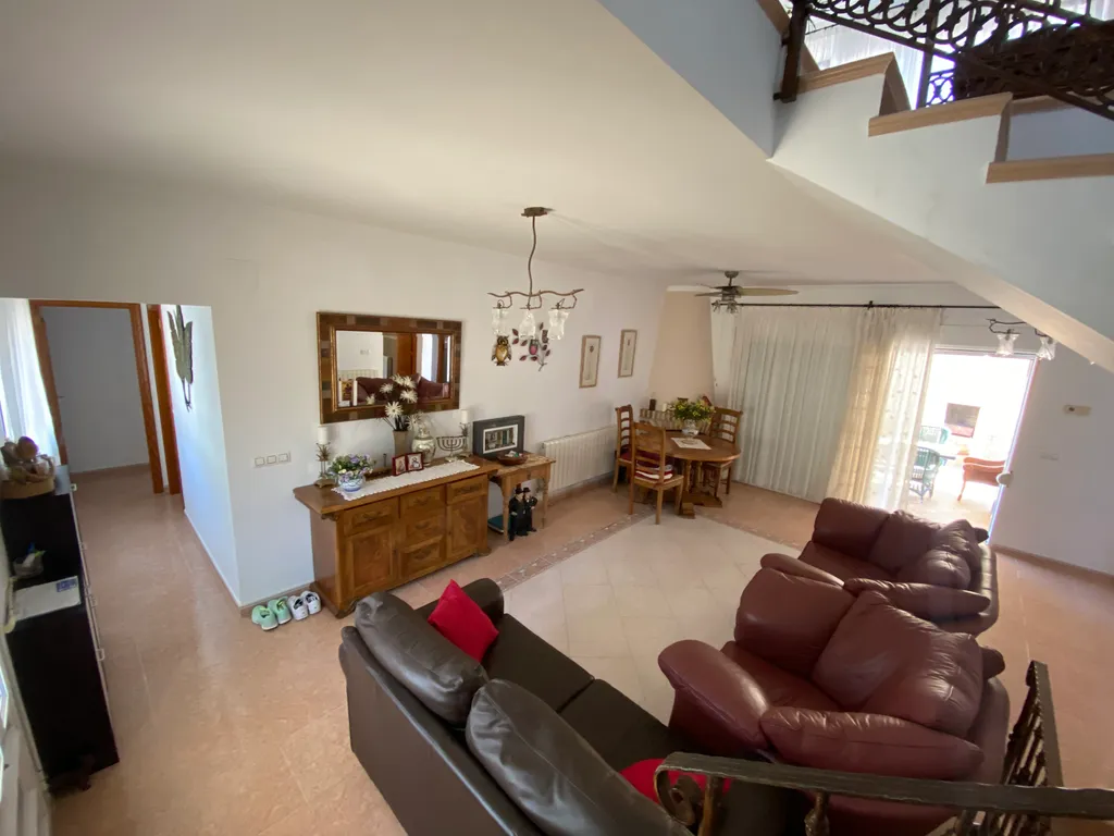 7-комнатный Дом