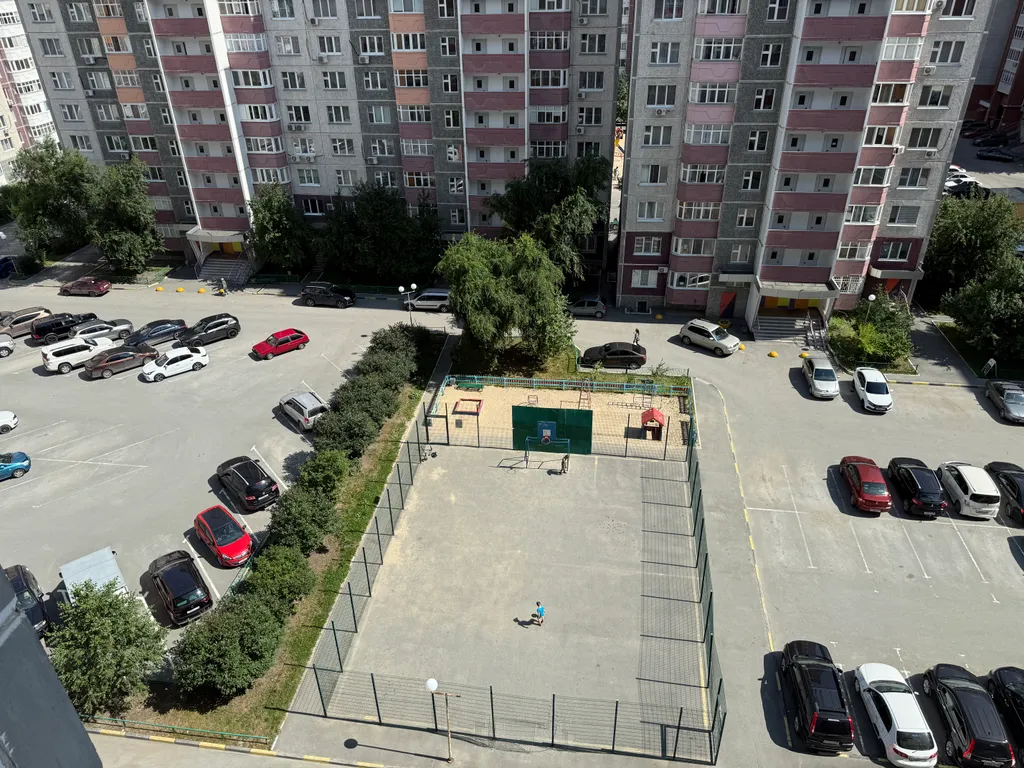 Квартира Апартаменты с дизайнерским ремонтом, рядом с ТЦ Кристалл — Тюмень
