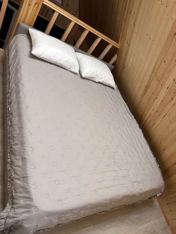 Домик с видом на горы