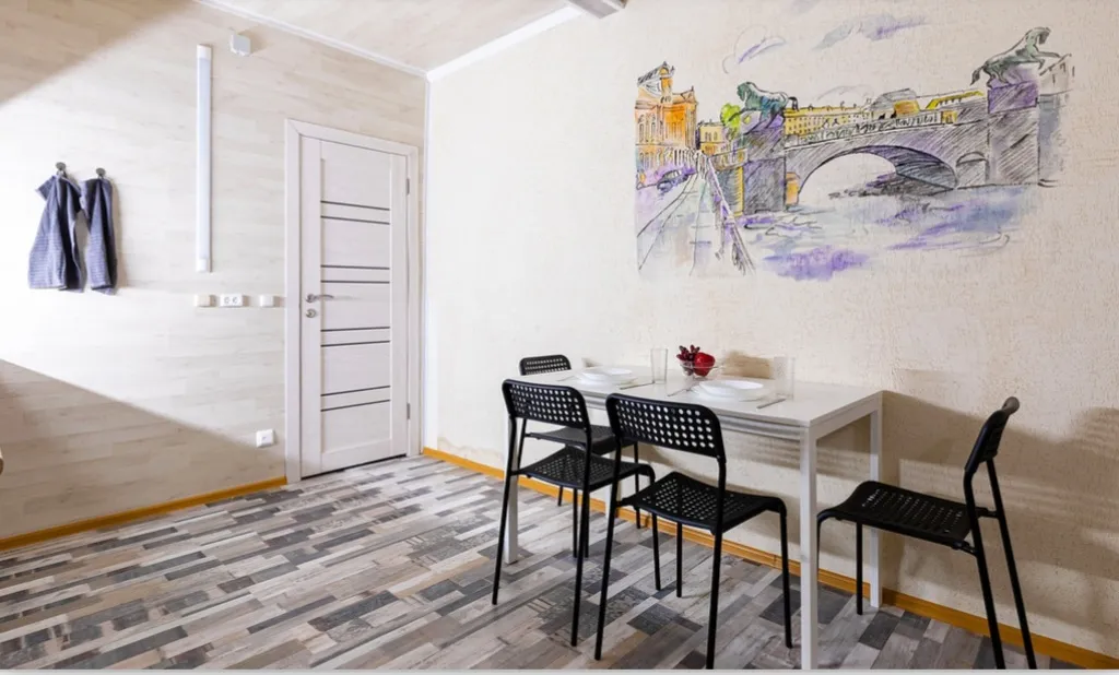 Квартирка с двориком Апрель 2