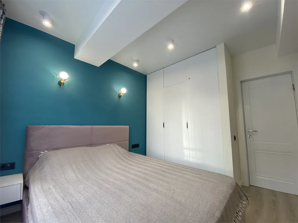 Квартира с отдельной спальней и дизайнерским ремонтом